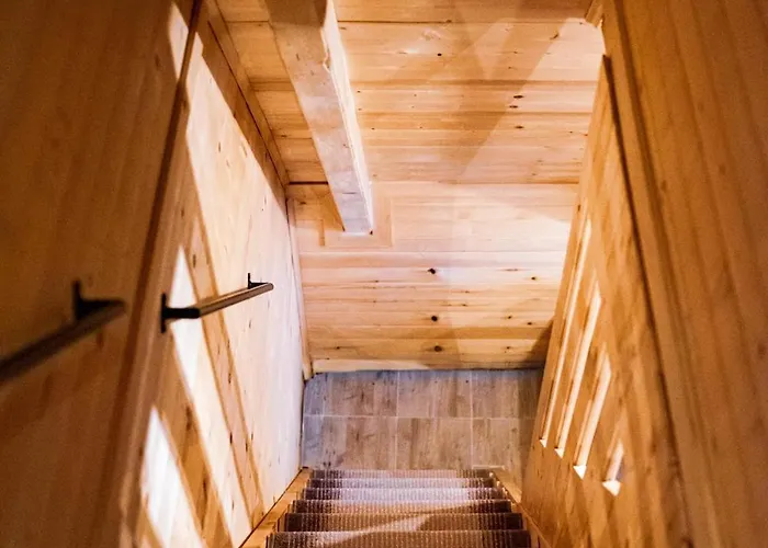 House 木屋 former Sunan airport